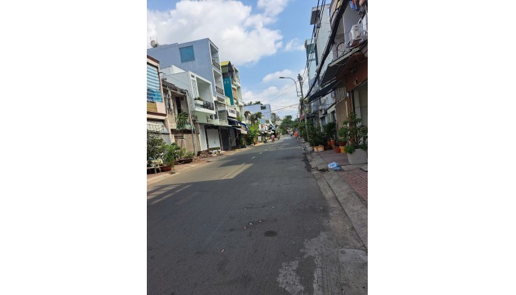 BÁN NHÀ 4 TẦNG MẶT TIỀN KINH DOANH SÁT CHỢ PHẠM THẾ HIỂN QUẬN 8,  4.5x15M, NHỈNH 8 TỶ, LH 0938827657 MS TUYỀN